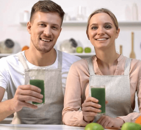 Couple drinking smoothies